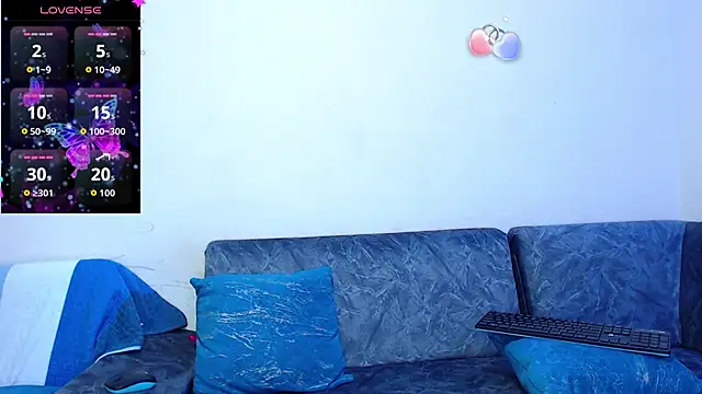 dulce petite69 online show from 04/17/26, 06:16