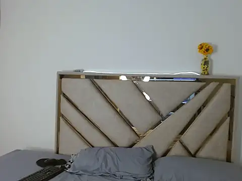 oliver   saint online show from 03/03/26, 12:39