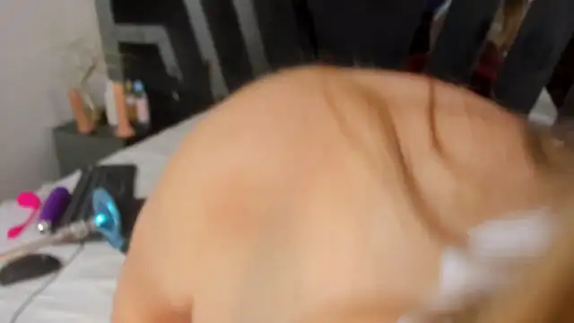 Nikol Lopez  online show from 03/20/26, 05:12