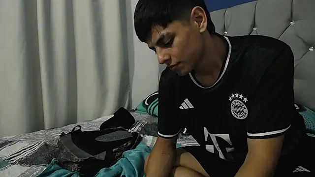 Logan Jhonson19 online show from 04/22/26, 04:04