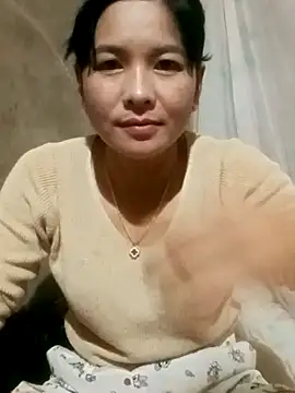 Snapshot of rinrin7700 chatting on 05/11/26, 03:29 rinrin7700 online show from 05/11/26, 03:29