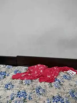 NeetuKumri online show from 05/18/26, 06:36