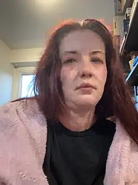 Snapshot of xoxchaarrxox chatting on 02/28/26, 05:25 xoxchaarrxox online show from 02/28/26, 05:25