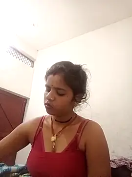 Hot chani online show from 04/04/26, 08:50