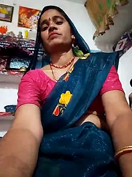 Snapshot of Hot_reej85 chatting on 03/15/26, 09:37 Hot reej85 online show from 03/15/26, 09:37