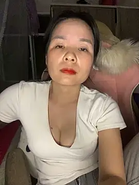 Ivy Trix2 online show from 03/13/26, 03:40