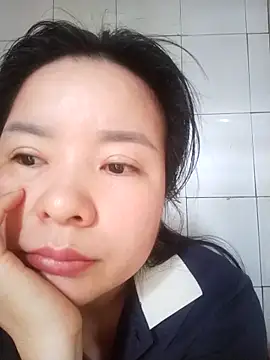 Ivy Trix2 online show from 04/20/26, 02:03