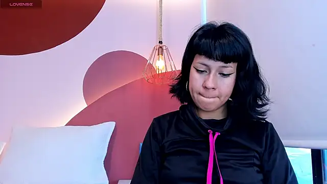 Valkiria wine online show from 04/22/26, 12:39