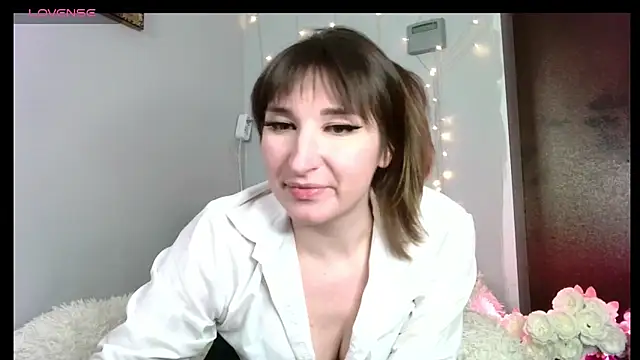 Birdie Kiss online show from 04/20/26, 07:59