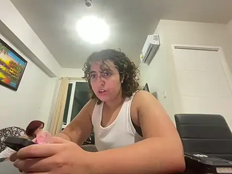 yassiestar online show from 03/24/26, 04:12