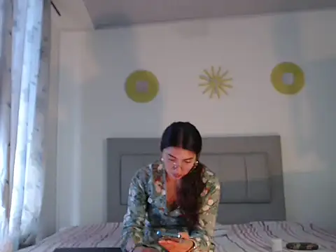 Snapshot of Julietaamado chatting on 05/18/26, 01:39 Julietaamado online show from 05/18/26, 01:39