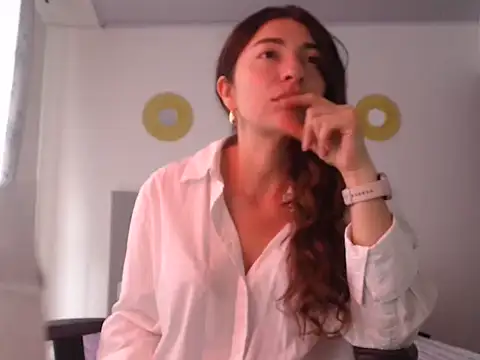 Snapshot of Julietaamado chatting on 05/29/26, 03:43 Julietaamado online show from 05/29/26, 03:43