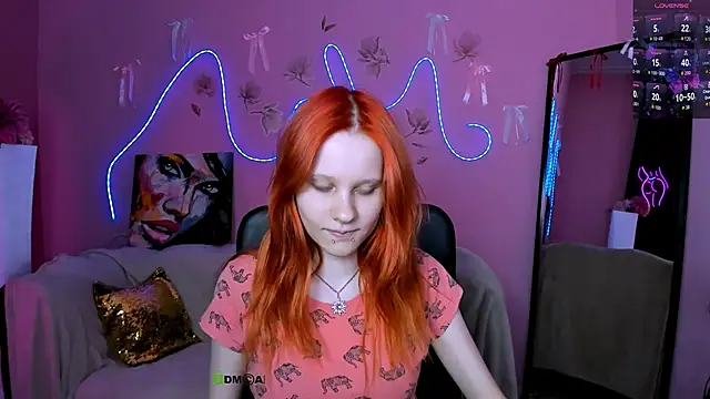 cassandra nik online show from 04/29/26, 12:20