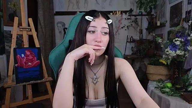 EffieMeowley online show from 05/24/26, 07:13