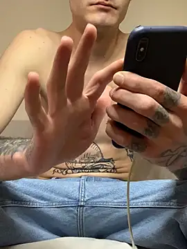 Snapshot of IamAlexei chatting on 03/09/26, 09:02 IamAlexei online show from 03/09/26, 09:02