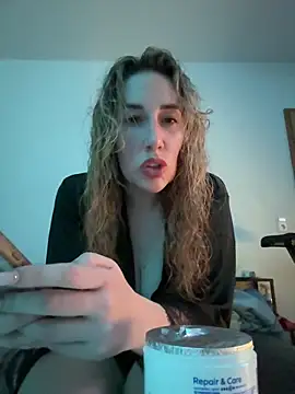 JuliaPrivat online show from 03/03/26, 09:31