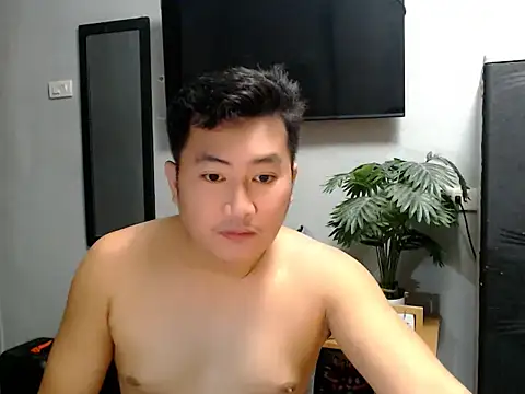 Snapshot of Bigdaddybear888 chatting on 07/15/26, 06:13 Bigdaddybear888 online show from 07/15/26, 06:13