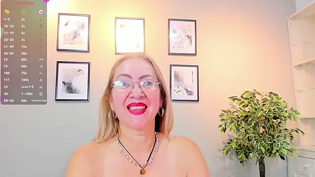 Victoria Firee online show from 04/19/26, 06:10