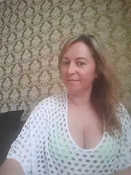 ChristinaYork online show from 06/05/26, 10:21
