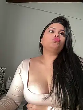 LOLABONNY19 online show from 03/07/26, 07:33