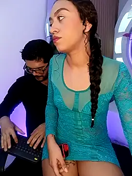 ritzabeth daniel online show from 04/21/26, 02:26