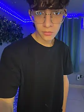 noah millerx online show from 04/01/26, 05:08