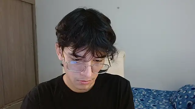 Snapshot of noah_millerx chatting on 06/22/26, 10:29 noah millerx online show from 06/22/26, 10:29