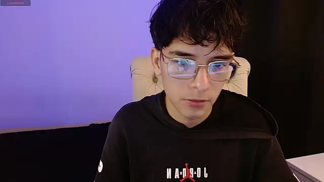 Snapshot of noah_millerx chatting on 07/23/26, 09:13 noah millerx online show from 07/23/26, 09:13