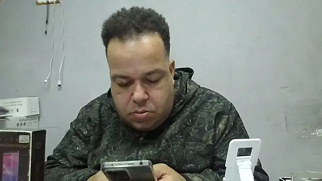 UrsoBissexualPauGrosso online show from 06/06/26, 01:32