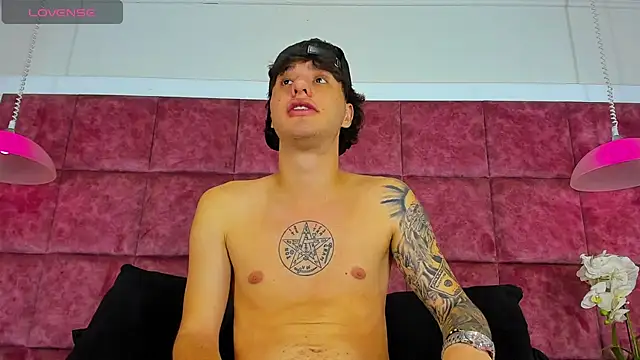 EXCLUSIVE8 online show from 03/06/26, 04:31