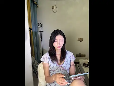 Y--F--LOVE online show from 04/20/26, 01:25