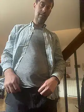 Alessandro7979 online show from 04/02/26, 01:42