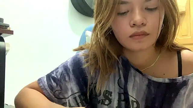 EustoliaYozzo online show from 03/04/26, 02:50