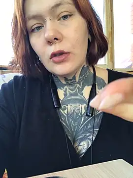 Qwerty Ann online show from 02/26/26, 07:51