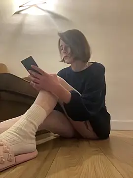 Snapshot of Kamorana chatting on 03/05/26, 12:45 Kamorana online show from 03/05/26, 12:45