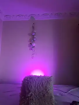 LunaBlaise online show from 04/15/26, 01:07