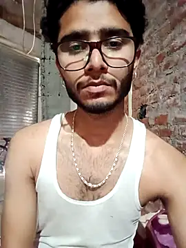 CoralN online show from 04/08/26, 06:02