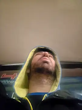 Snapshot of chicnormal35 chatting on 03/05/26, 07:10 chicnormal35 online show from 03/05/26, 07:10