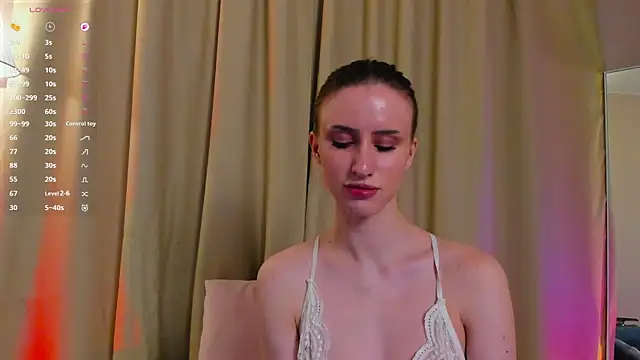 EllieRough online show from 04/15/26, 07:58