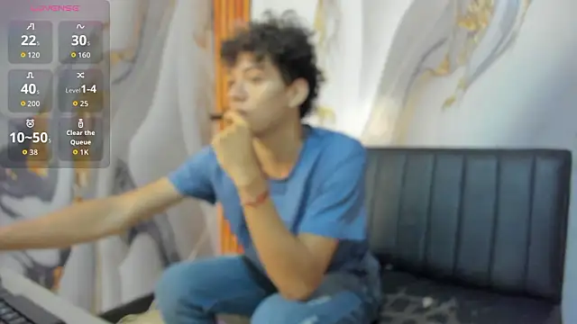 MiaBella and Max online show from 03/03/26, 12:00