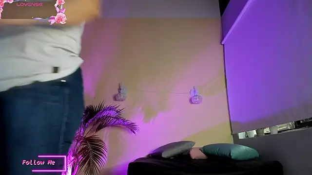  VALERIAGOMEZ online show from 04/21/26, 12:00