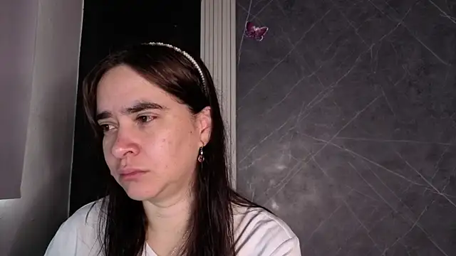 Snapshot of _VALERIAGOMEZ chatting on 07/06/26, 12:24 VALERIAGOMEZ online show from 07/06/26, 12:24