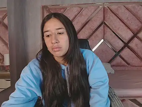 LilyRossi  online show from 04/20/26, 12:41