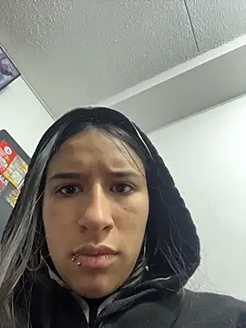 LilyRossi  online show from 06/05/26, 11:38