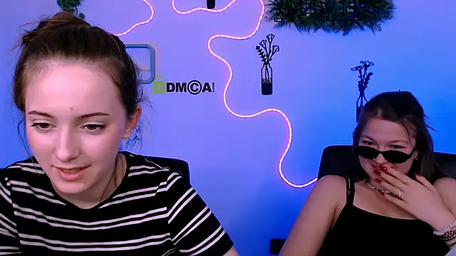 Snapshot of chloe_ley chatting on 07/28/26, 12:48 chloe ley online show from 07/28/26, 12:48