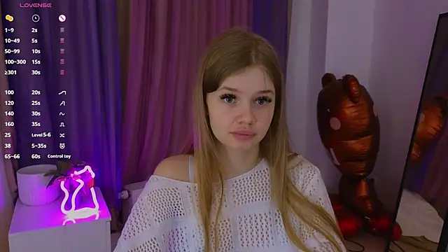 Snapshot of belrinaa chatting on 07/12/26, 08:55 belrinaa online show from 07/12/26, 08:55