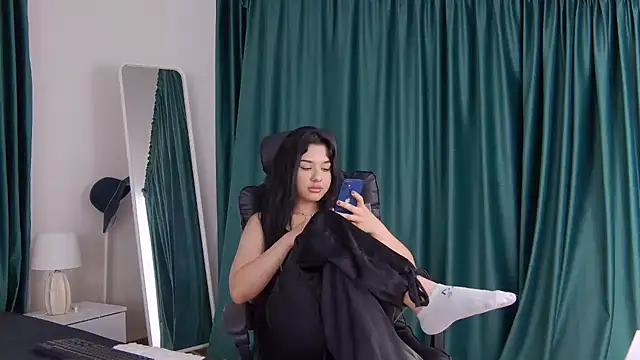 MissNaomiBelle online show from 06/20/26, 06:54