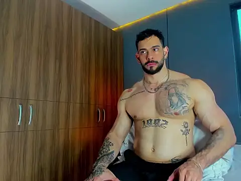 massimo visconti online show from 03/06/26, 01:51