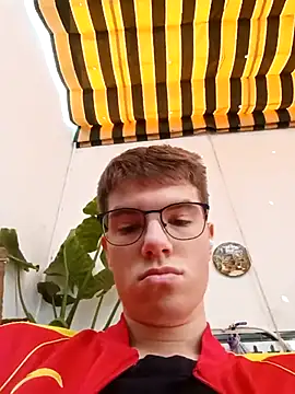 Alejandro27003 online show from 03/01/26, 12:18