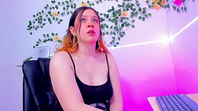 violeta cutee online show from 03/03/26, 02:34